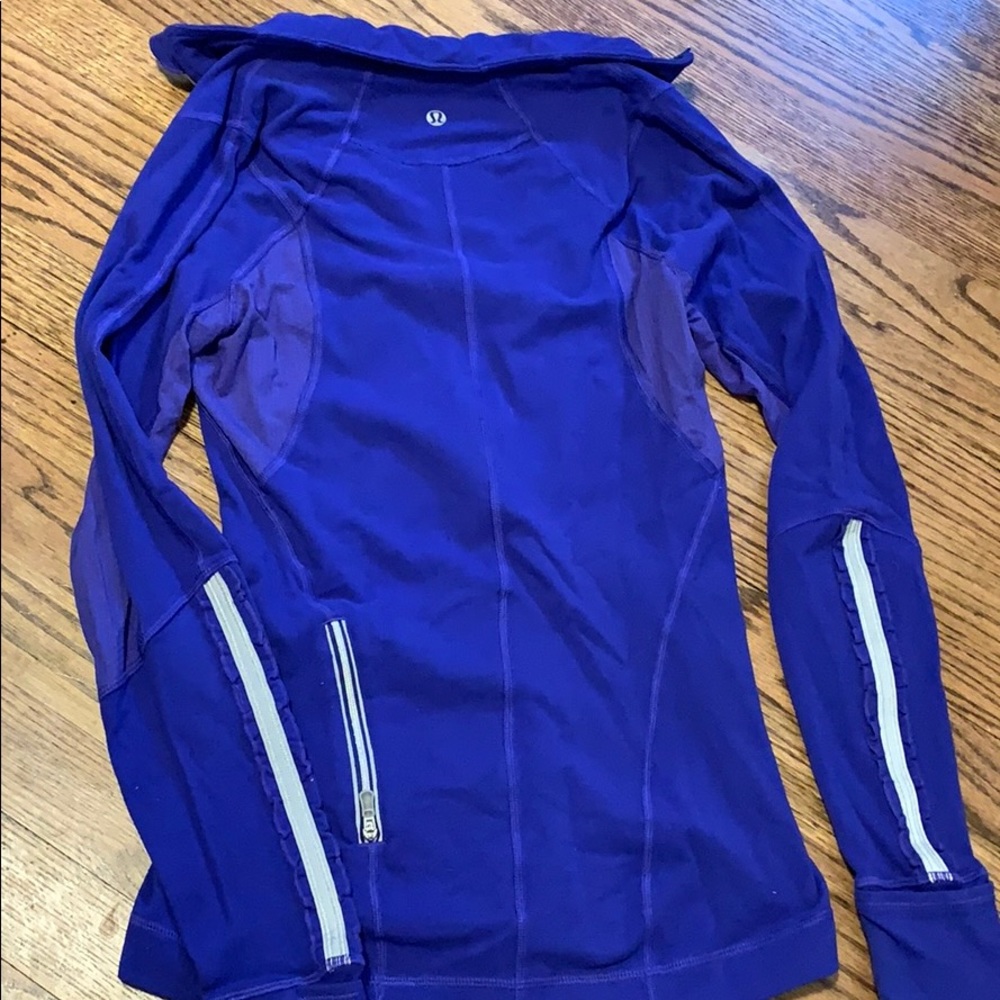 Run Dash Lululemon Pullover - image 2
